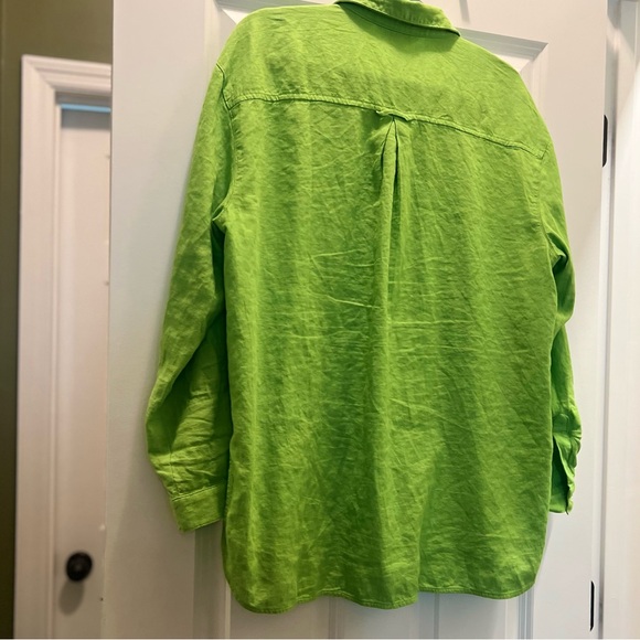 3/$19 Old Navy Linen-Blend Boyfriend Shirt - Picture 11 of 12